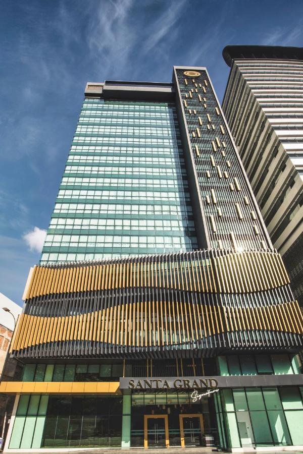 Santa Grand Signature Hotel