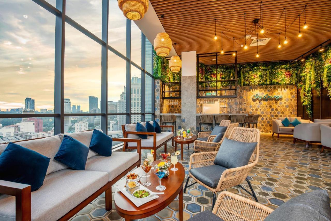 Santa Grand Signature Hotel